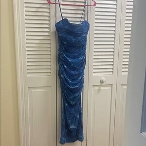 Selfie Leslie Navy Ruched Midi Dress